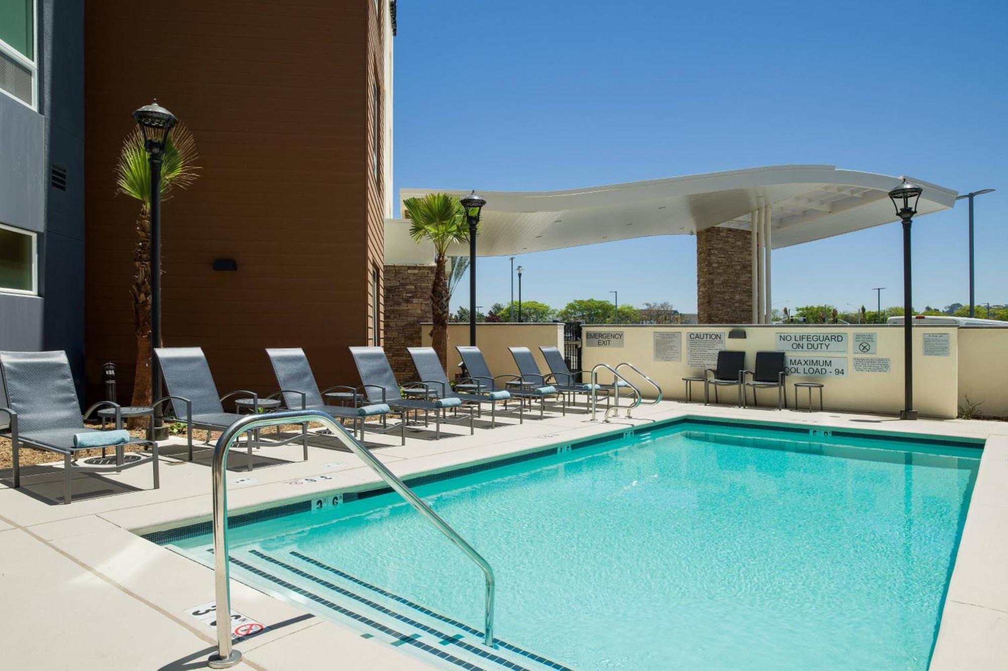 Fairfield Inn & Suites By Marriott San Diego North/San Marcos Exterior photo